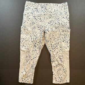 Athleta Spotty Up For Anything Capri Leggings Side Pockets Size Small